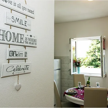 Frida Apartamento Supetar